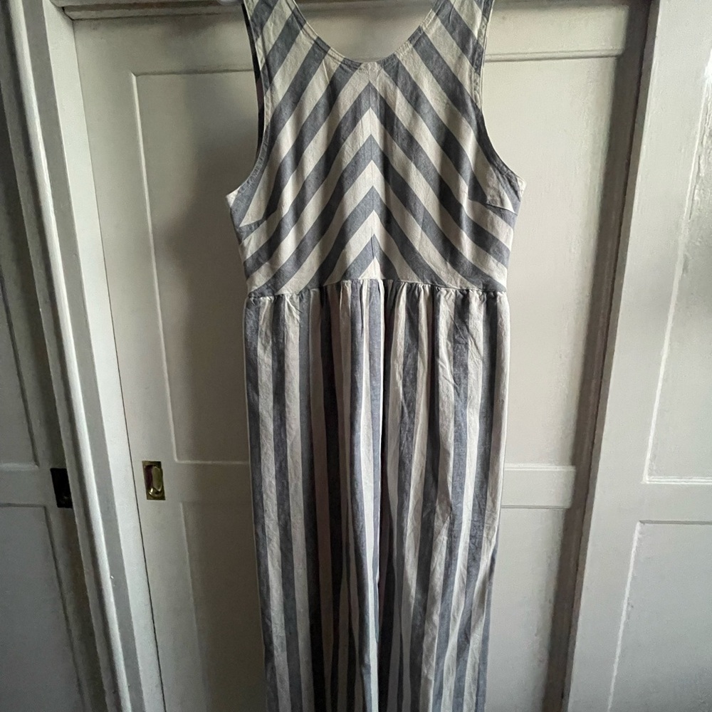 United By Blue Chevron Striped SoftHemp™ Chambray Midi Dress - Picture 3 of 6